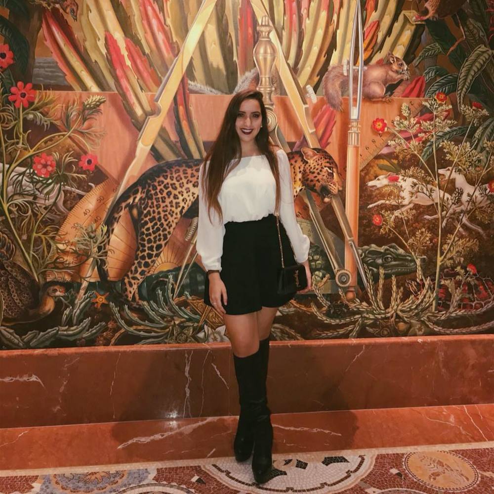 Meet your Posher, Clarissa